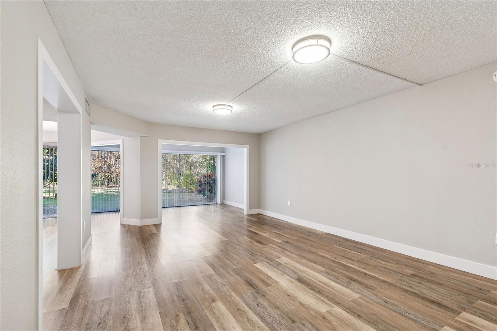 Image 4 of 32 For 225 Country Club Drive E148