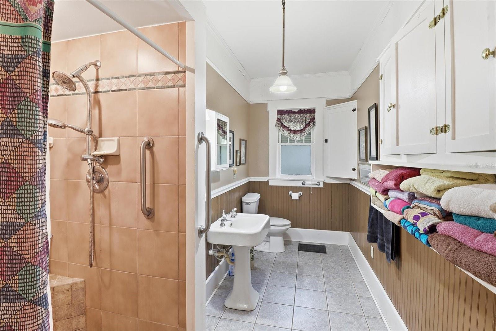 Image 14 of 48 For 754 2nd Avenue