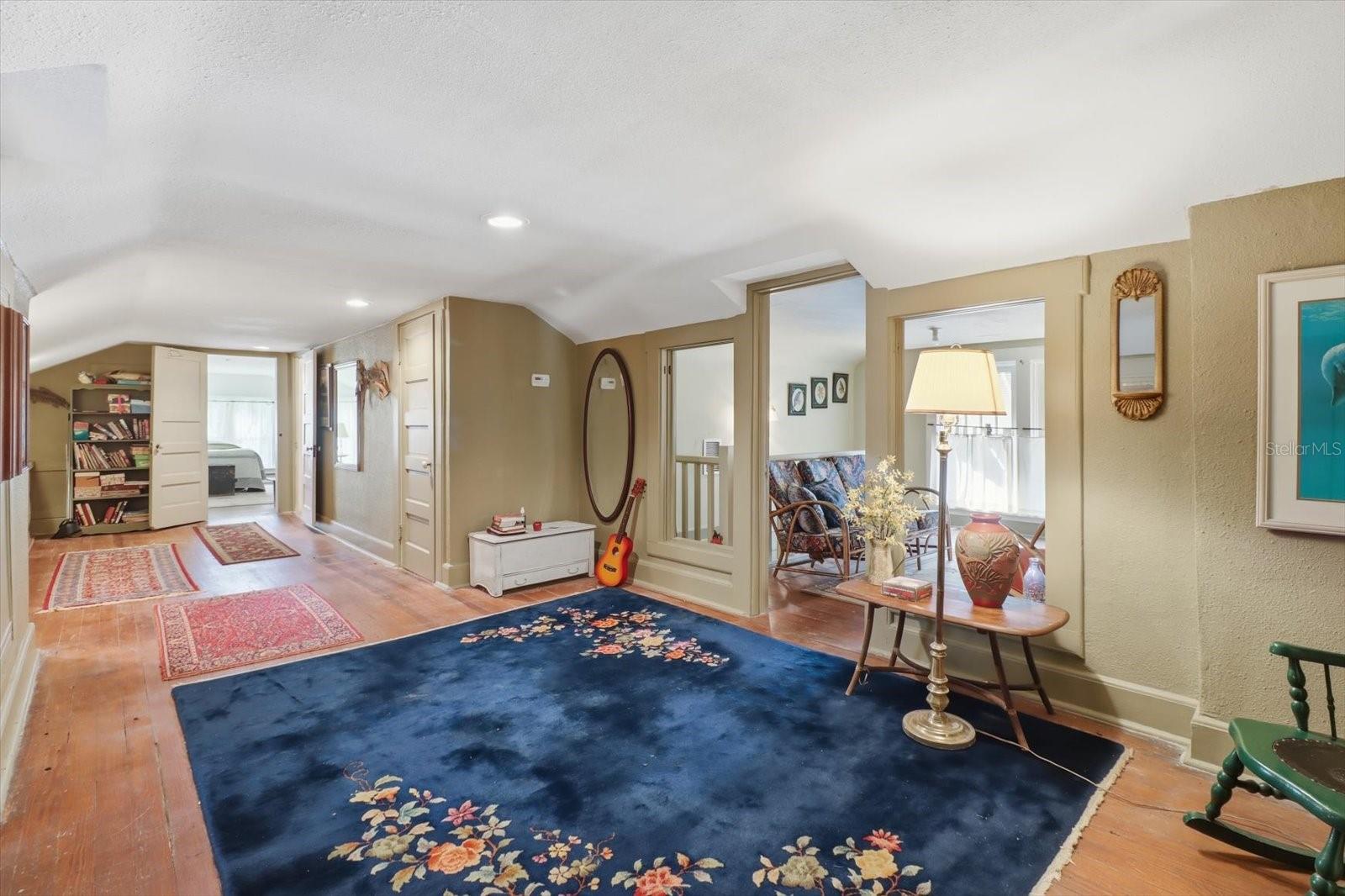 Image 23 of 48 For 754 2nd Avenue