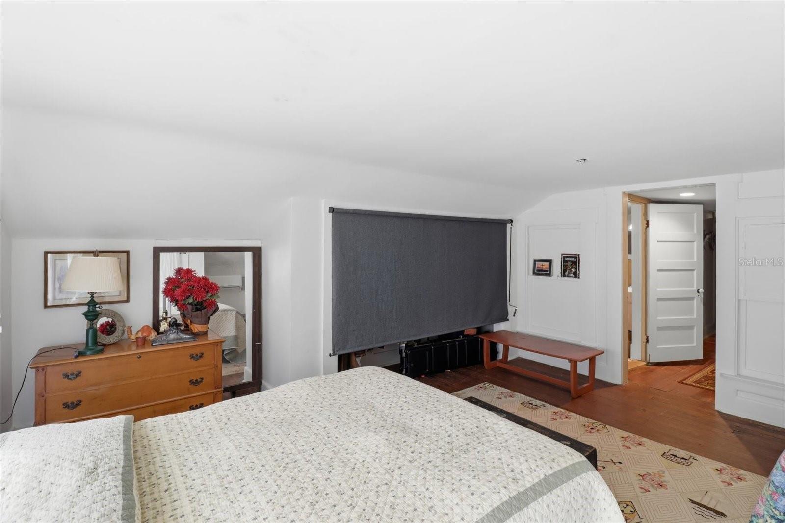 Image 29 of 48 For 754 2nd Avenue