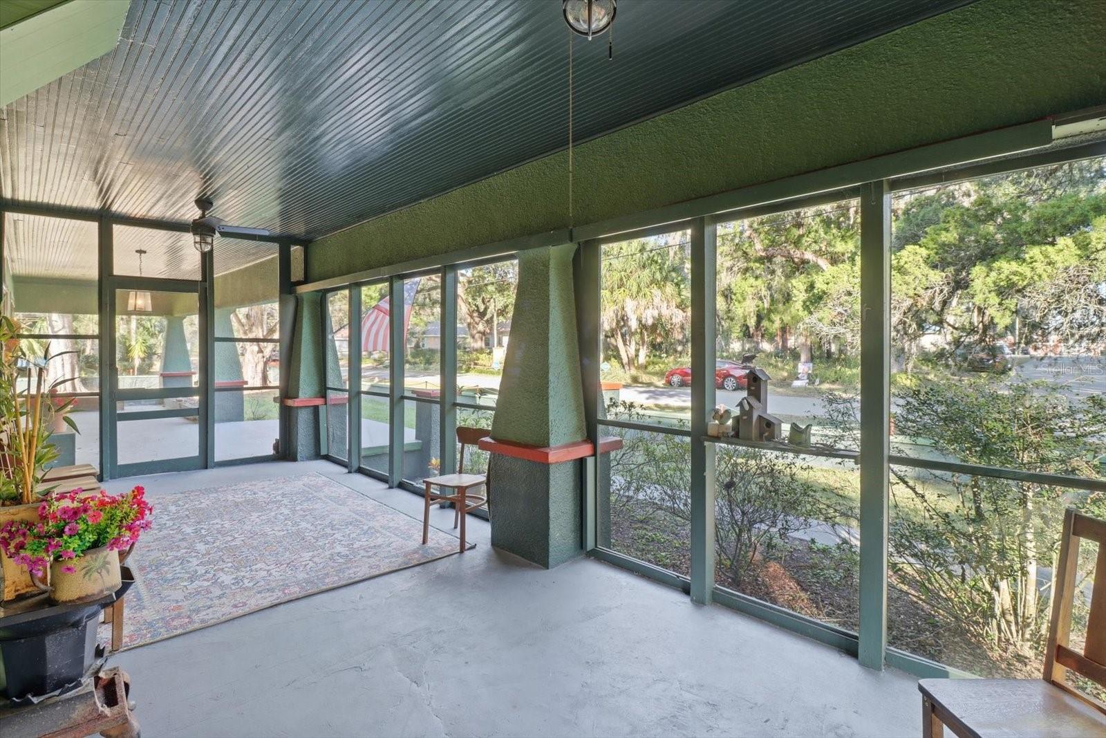 Image 3 of 48 For 754 2nd Avenue