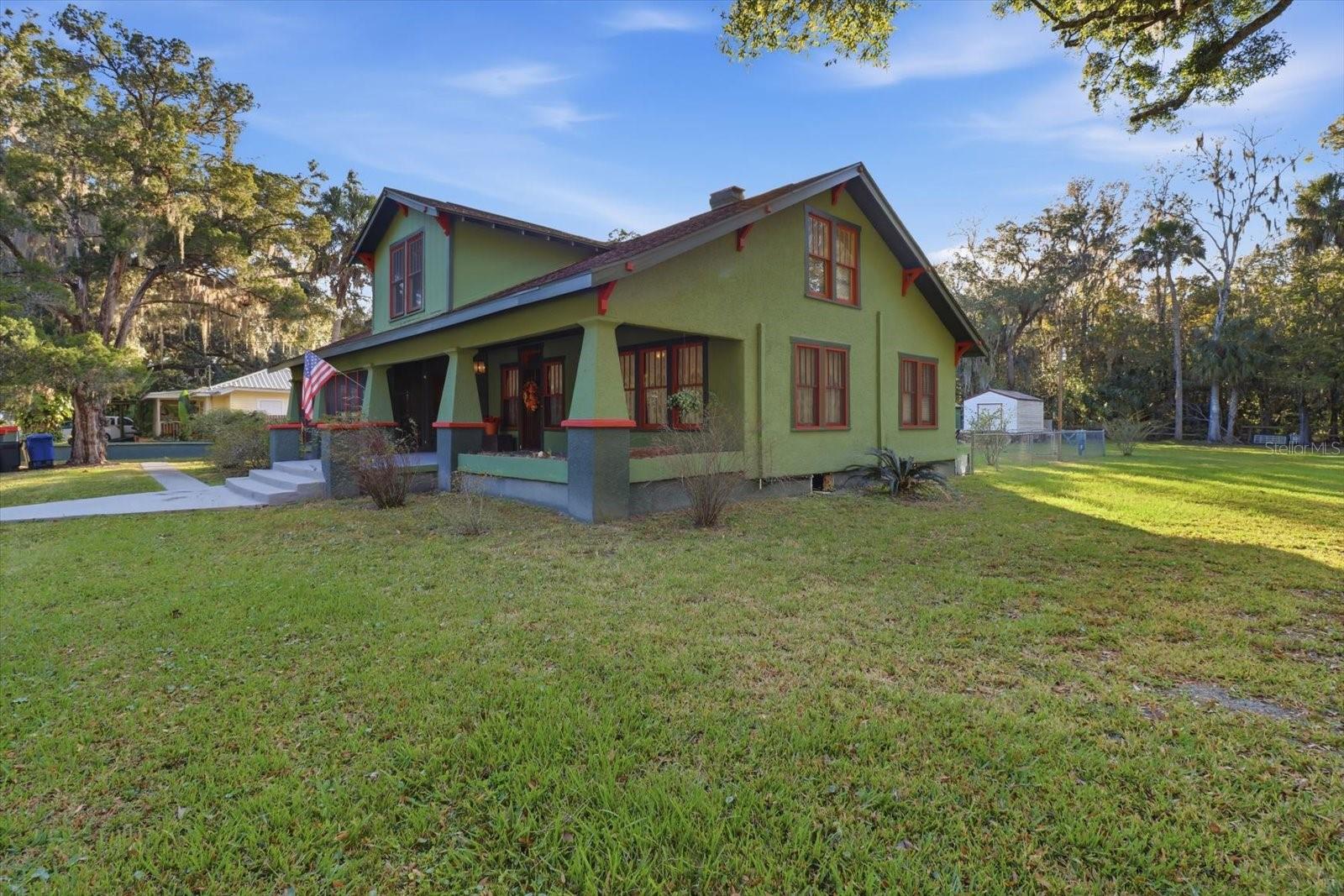 Image 37 of 48 For 754 2nd Avenue