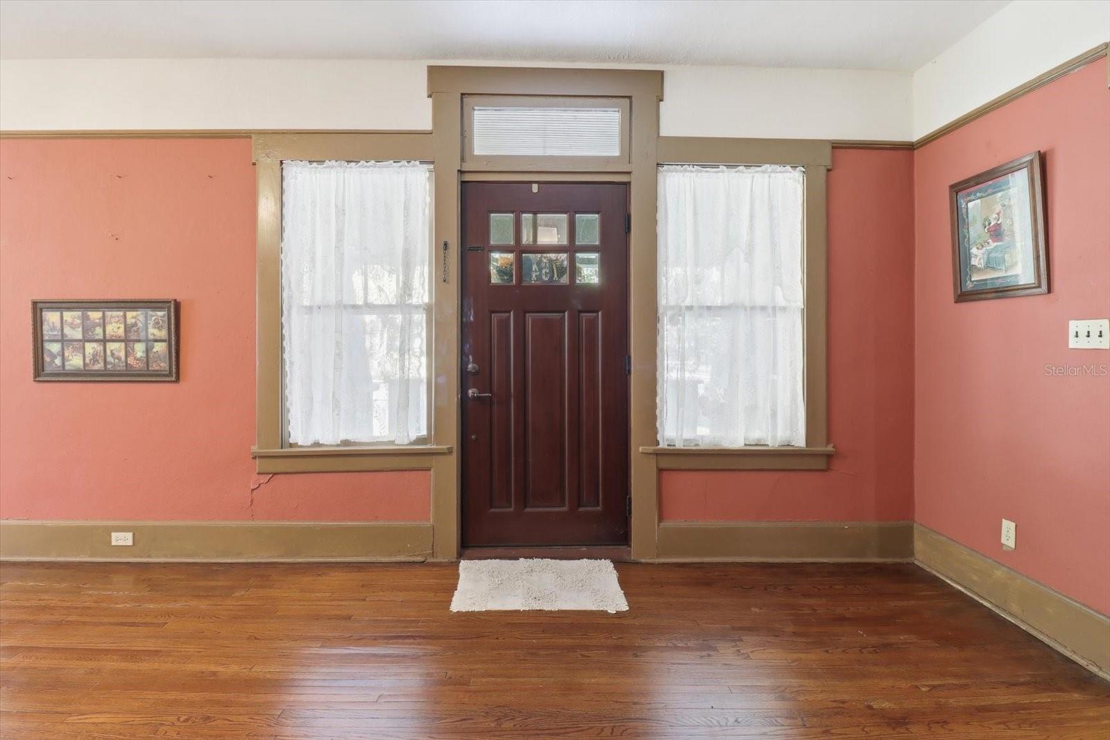 Image 5 of 48 For 754 2nd Avenue