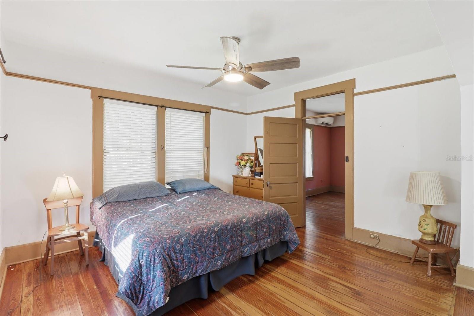 Image 8 of 48 For 754 2nd Avenue