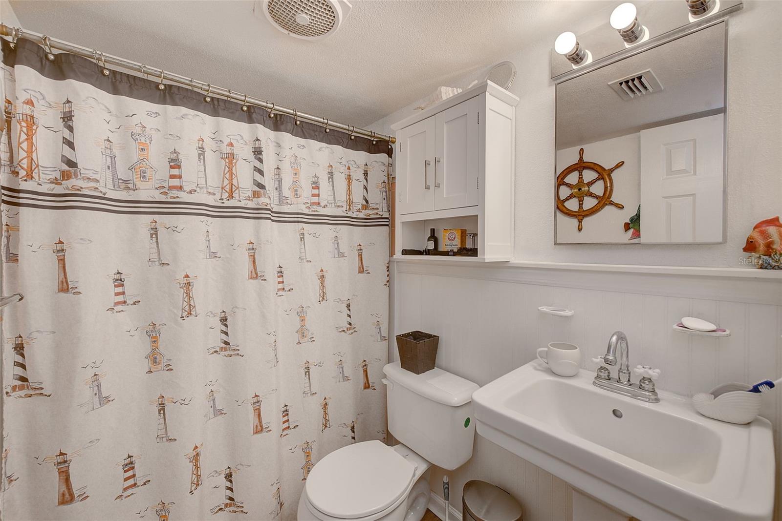 Image 17 of 26 For 5664 40th Terrace N 433