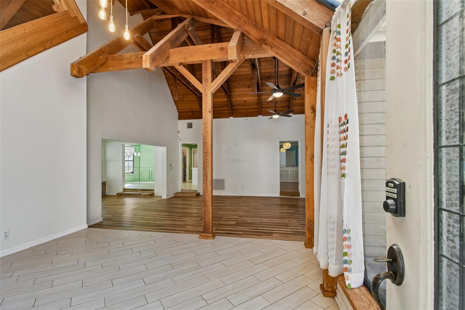 Image 14 of 98 For 238 Crooked Tree Trail