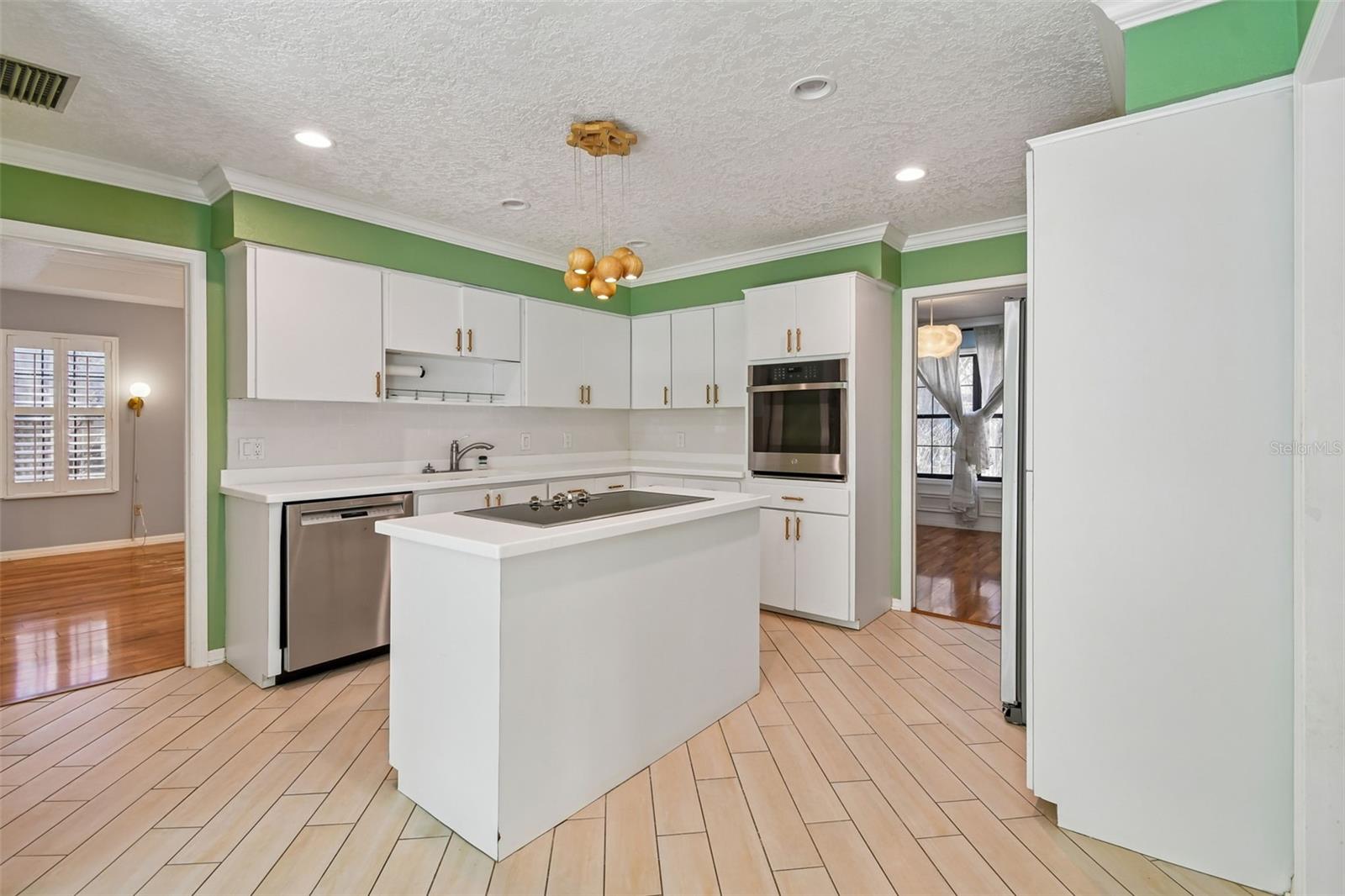 Image 46 of 98 For 238 Crooked Tree Trail