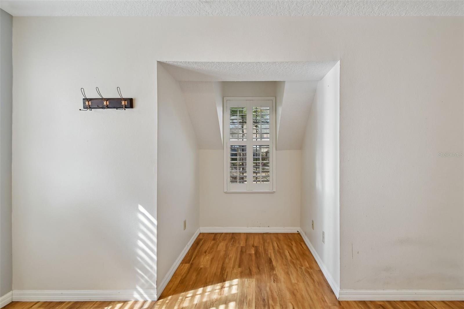 Image 62 of 98 For 238 Crooked Tree Trail