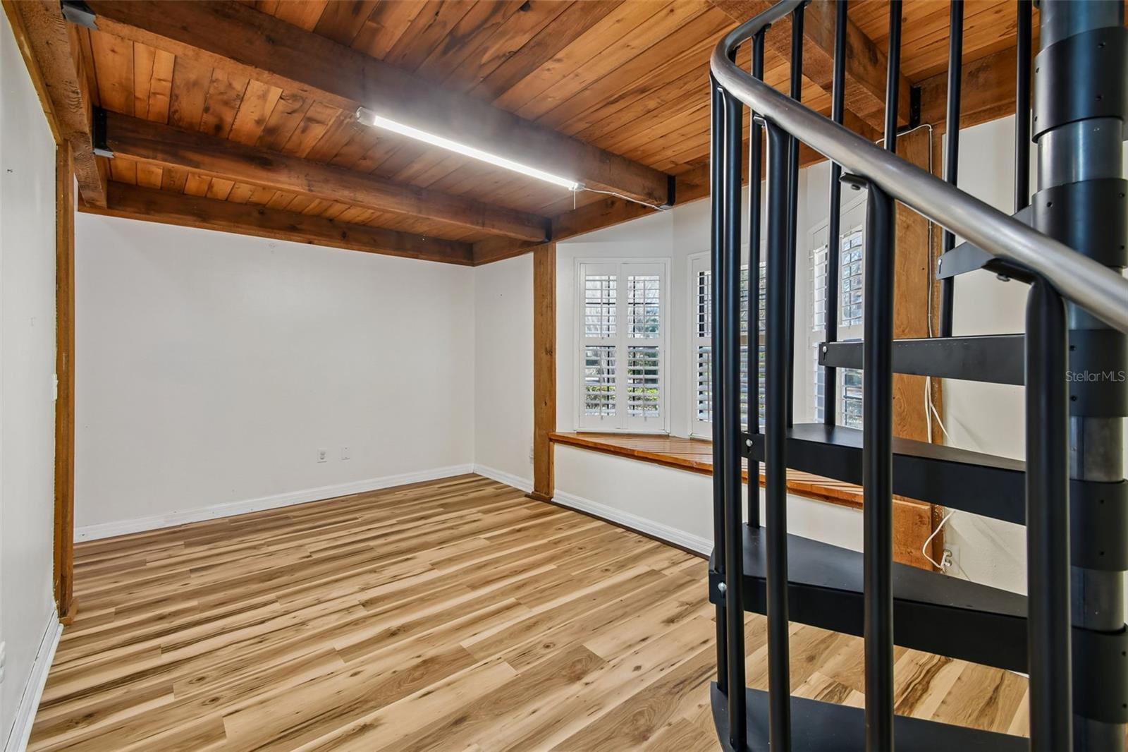 Image 73 of 98 For 238 Crooked Tree Trail