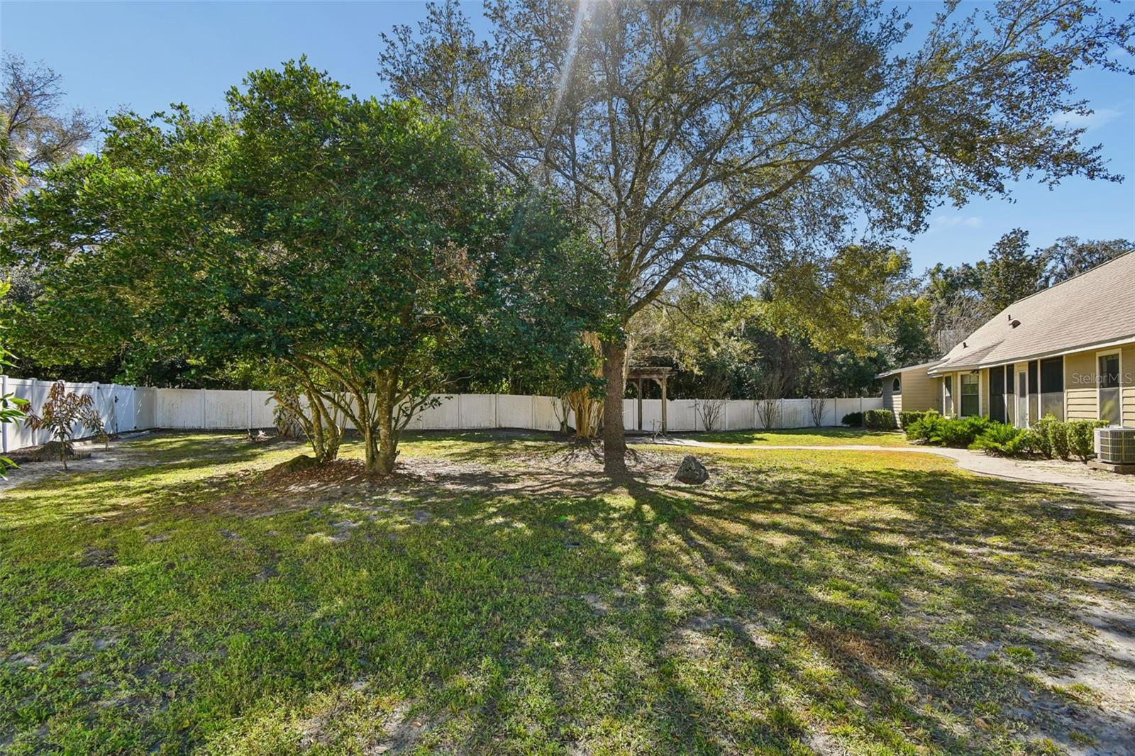 Image 78 of 98 For 238 Crooked Tree Trail