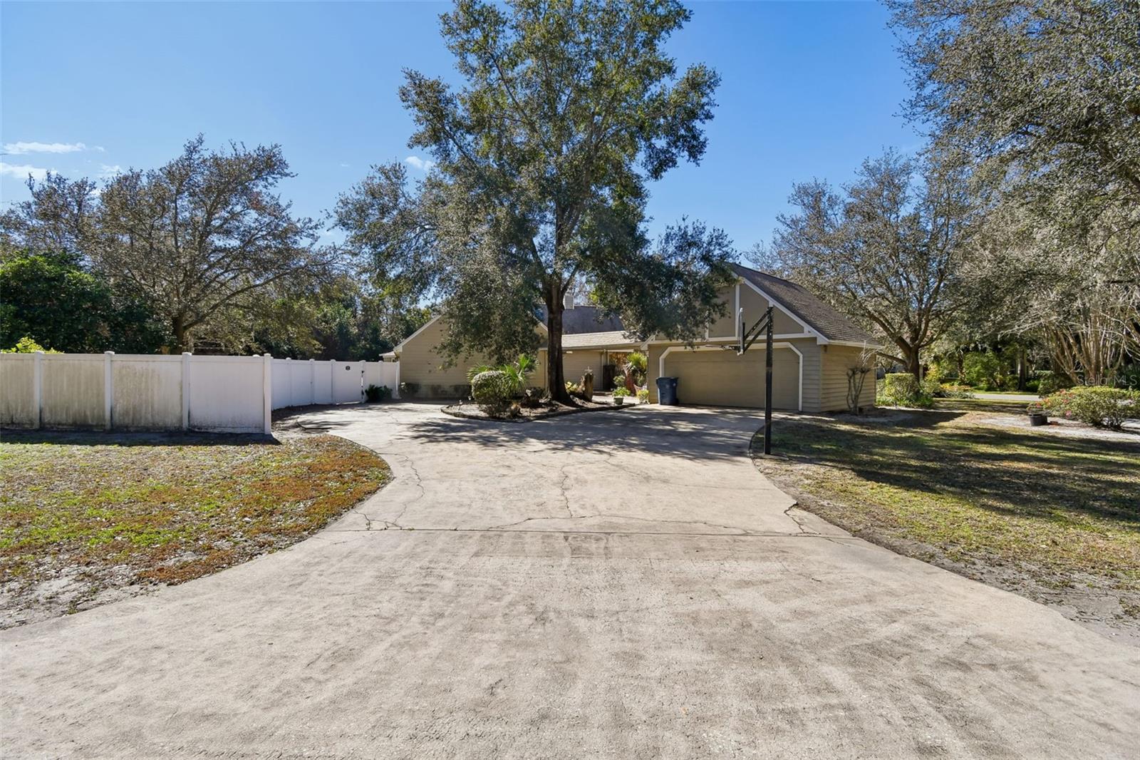 Image 81 of 98 For 238 Crooked Tree Trail