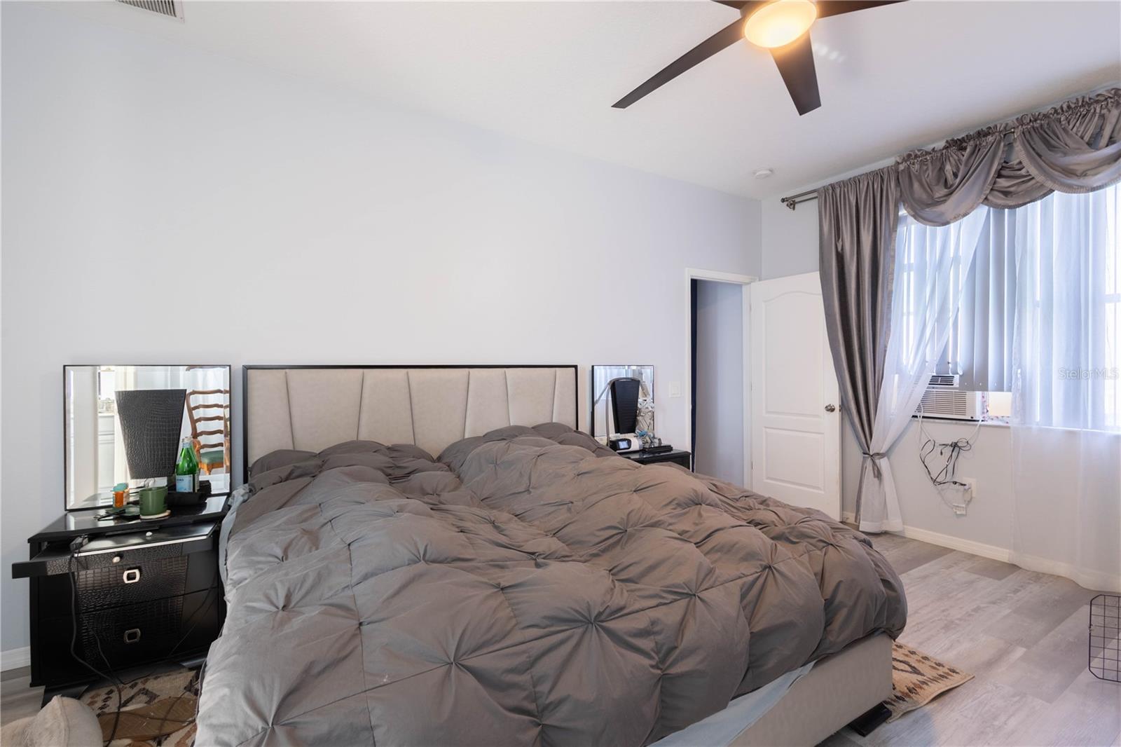 Image 5 of 35 For 11415 Blue Crane Street