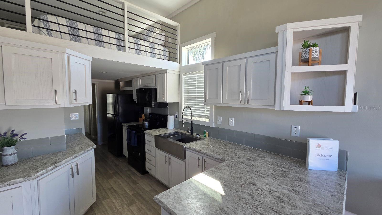 Image 11 of 25 For 330 Cr-630