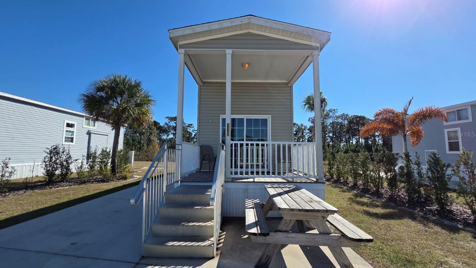 Image 4 of 25 For 330 Cr-630