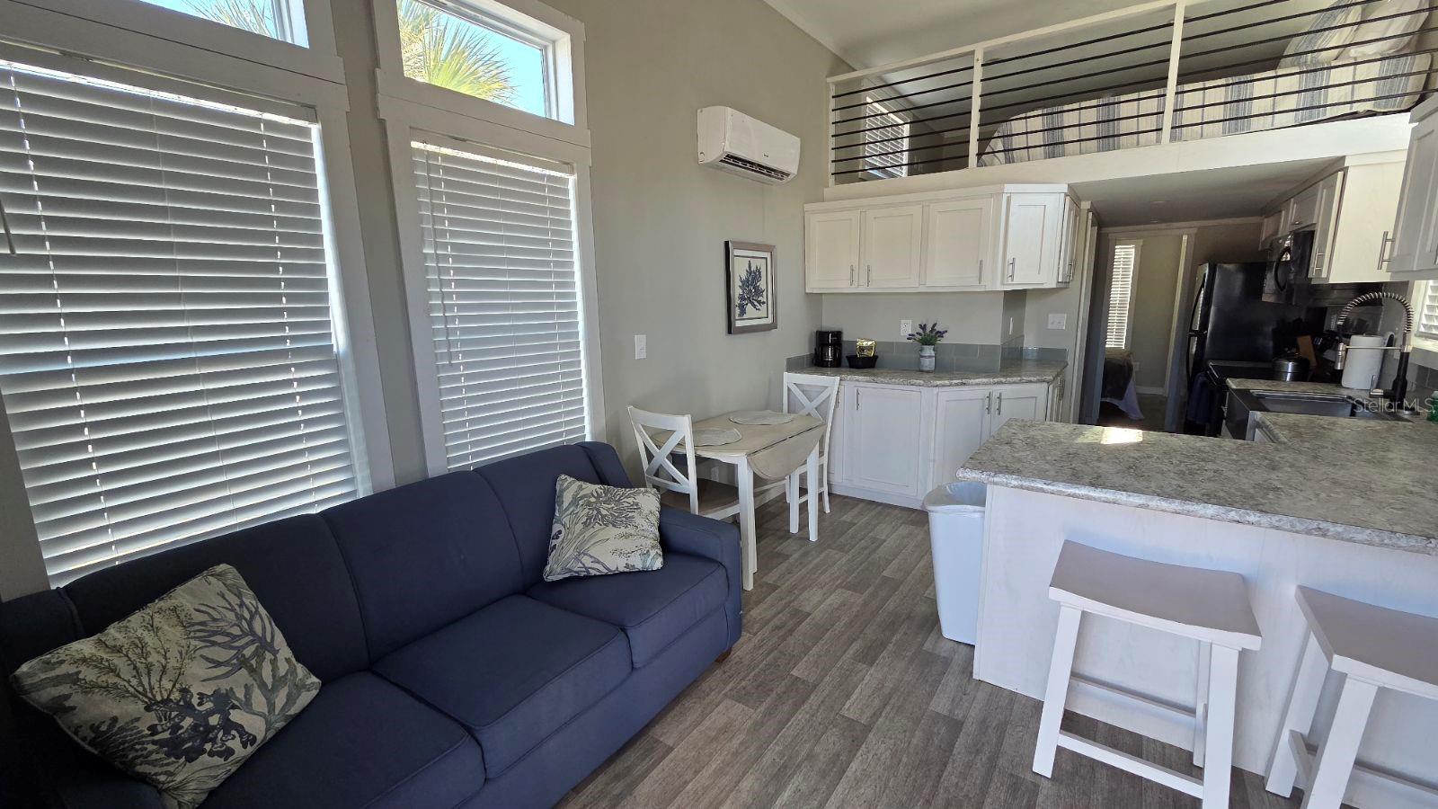 Image 9 of 25 For 330 Cr-630