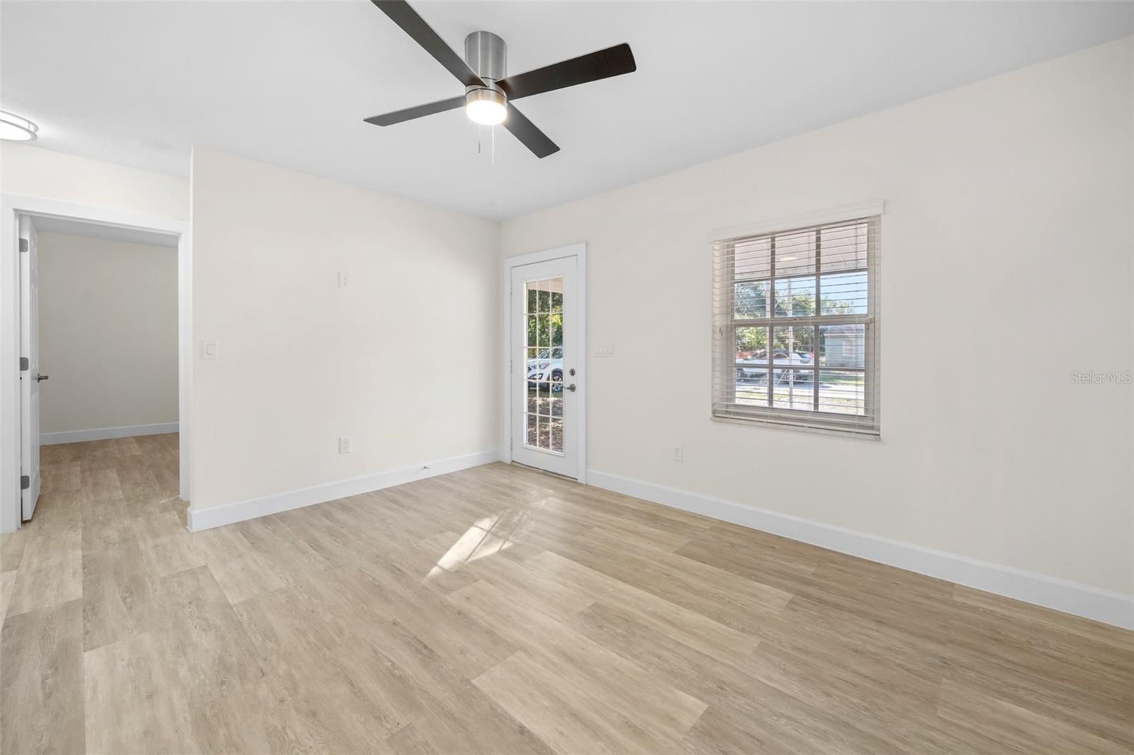 Image 11 of 11 For 4715 Bay Vista Avenue