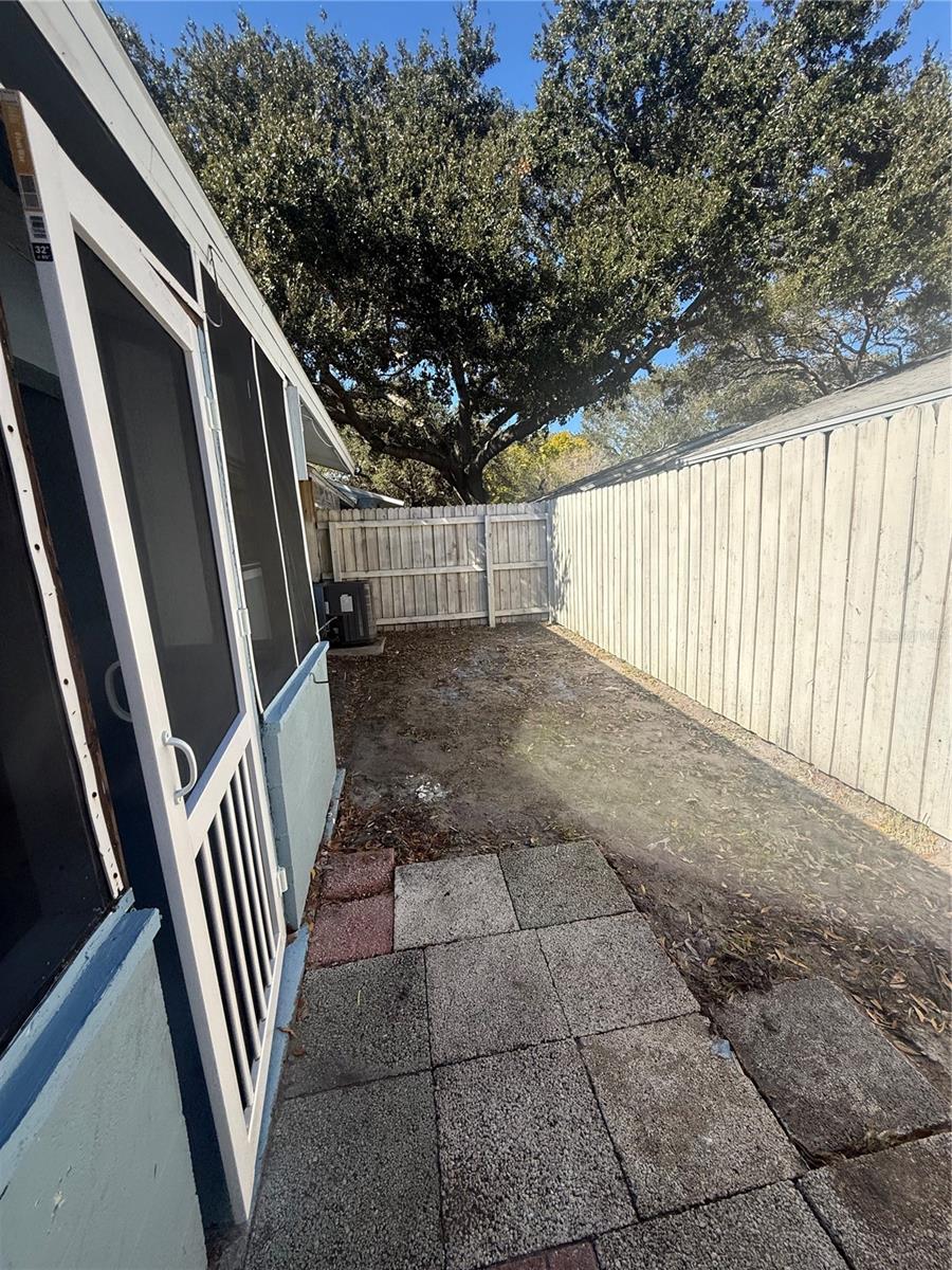 Image 11 of 12 For 950 Beltrees Street