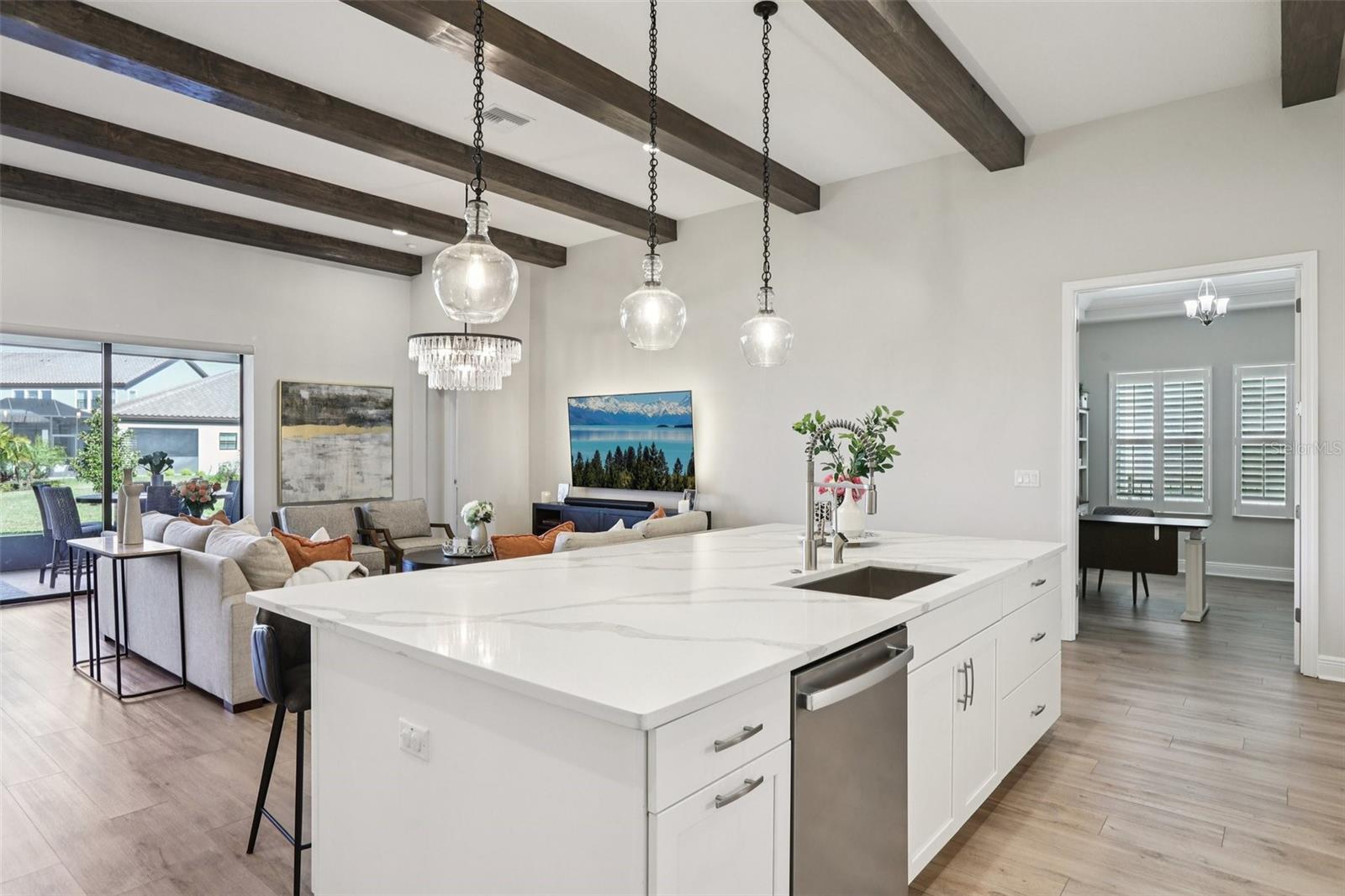 Image 16 of 93 For 11263 Rustic Timber Loop