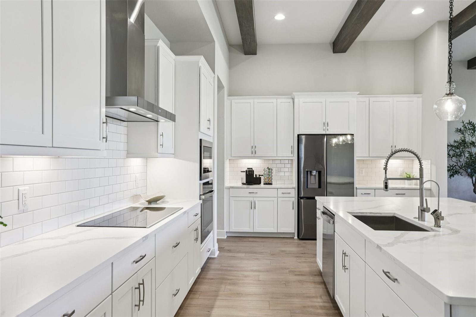 Image 18 of 93 For 11263 Rustic Timber Loop