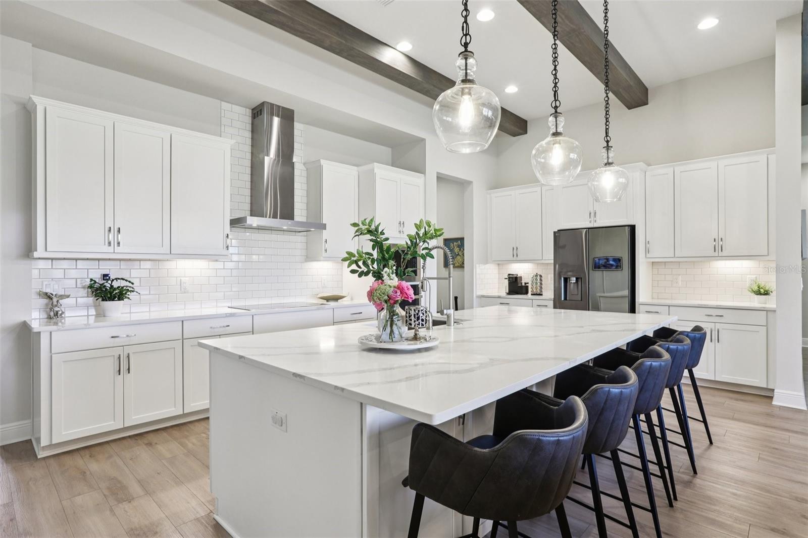 Image 20 of 93 For 11263 Rustic Timber Loop