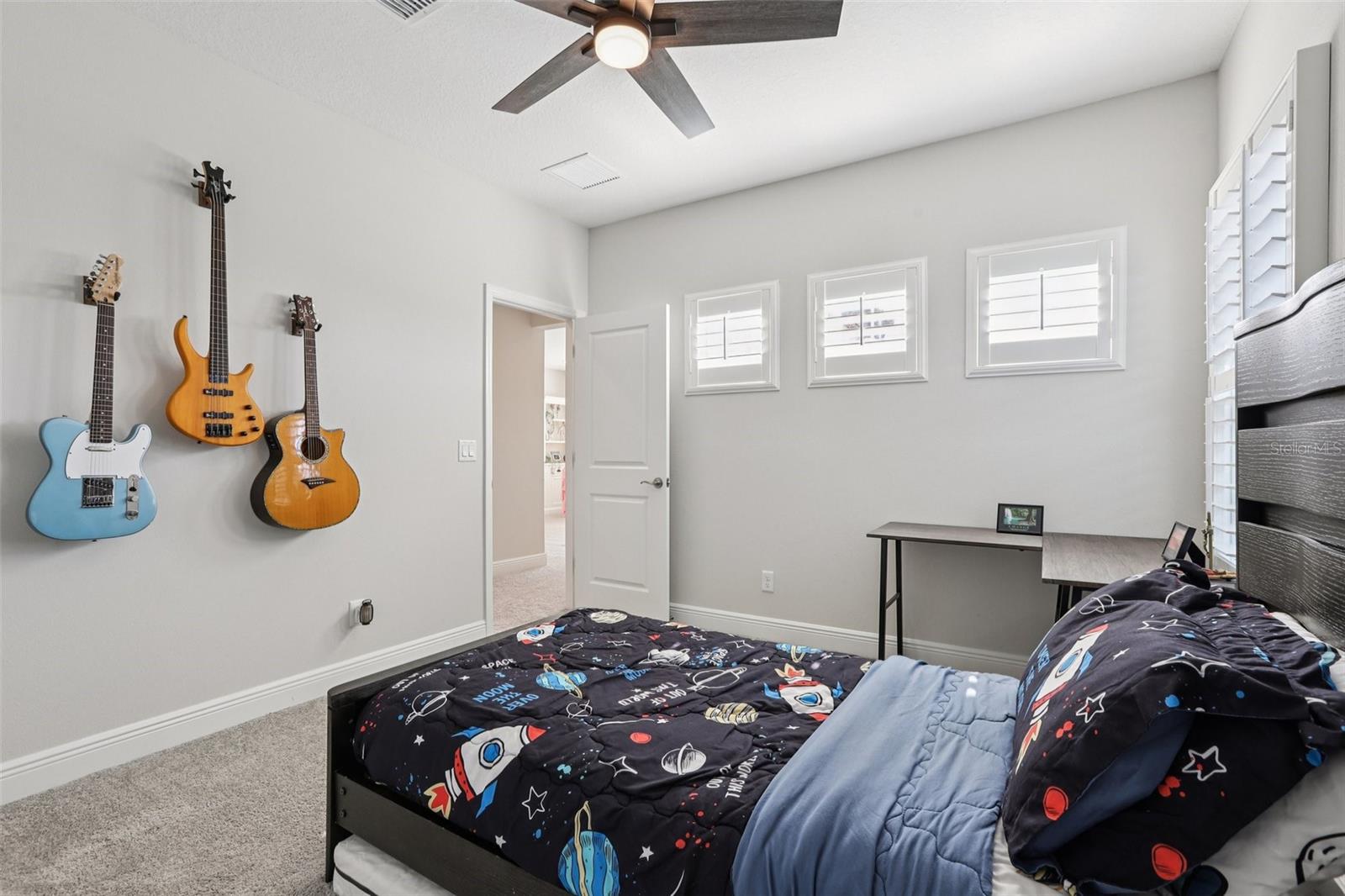 Image 34 of 93 For 11263 Rustic Timber Loop