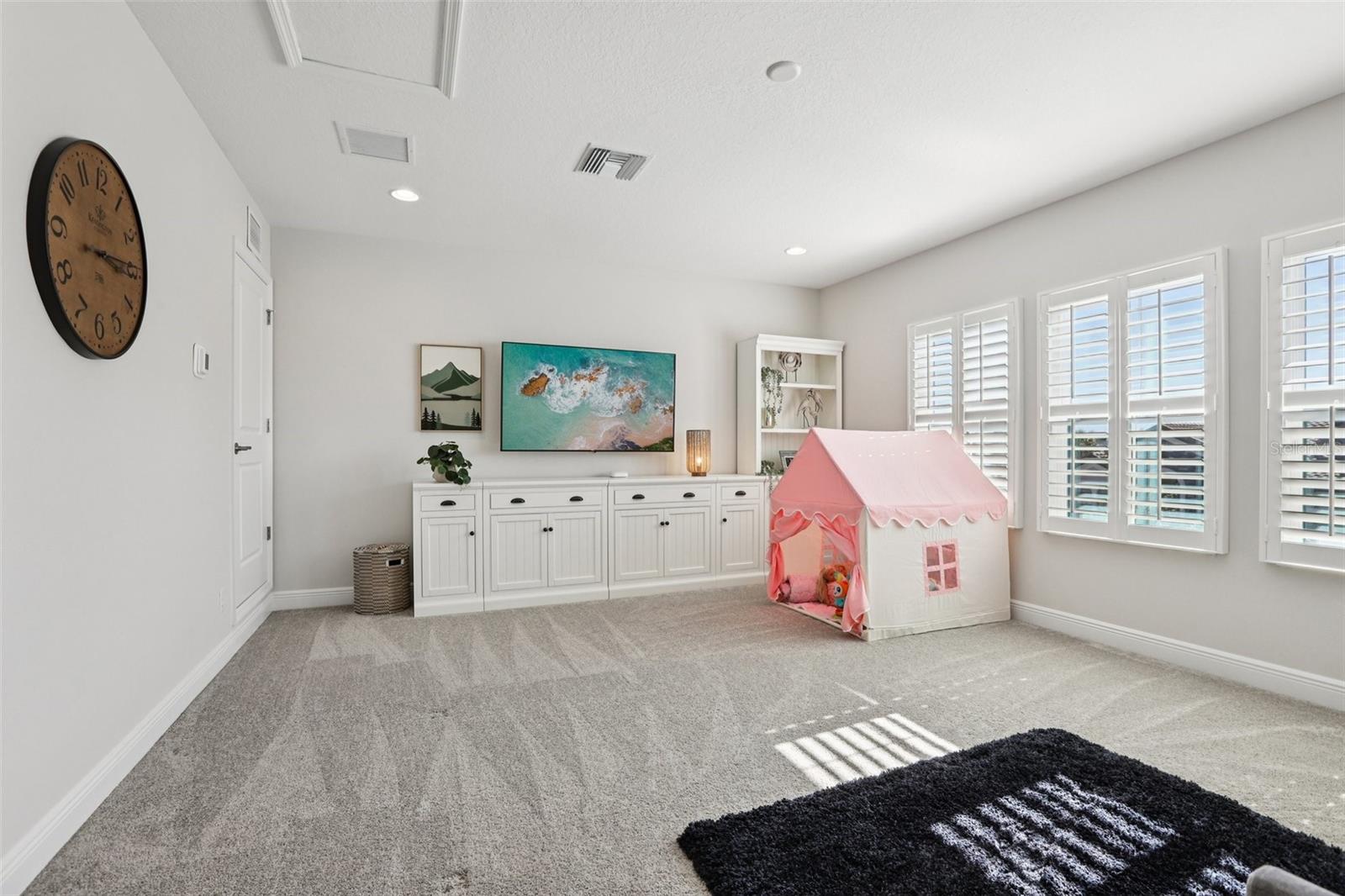 Image 38 of 93 For 11263 Rustic Timber Loop