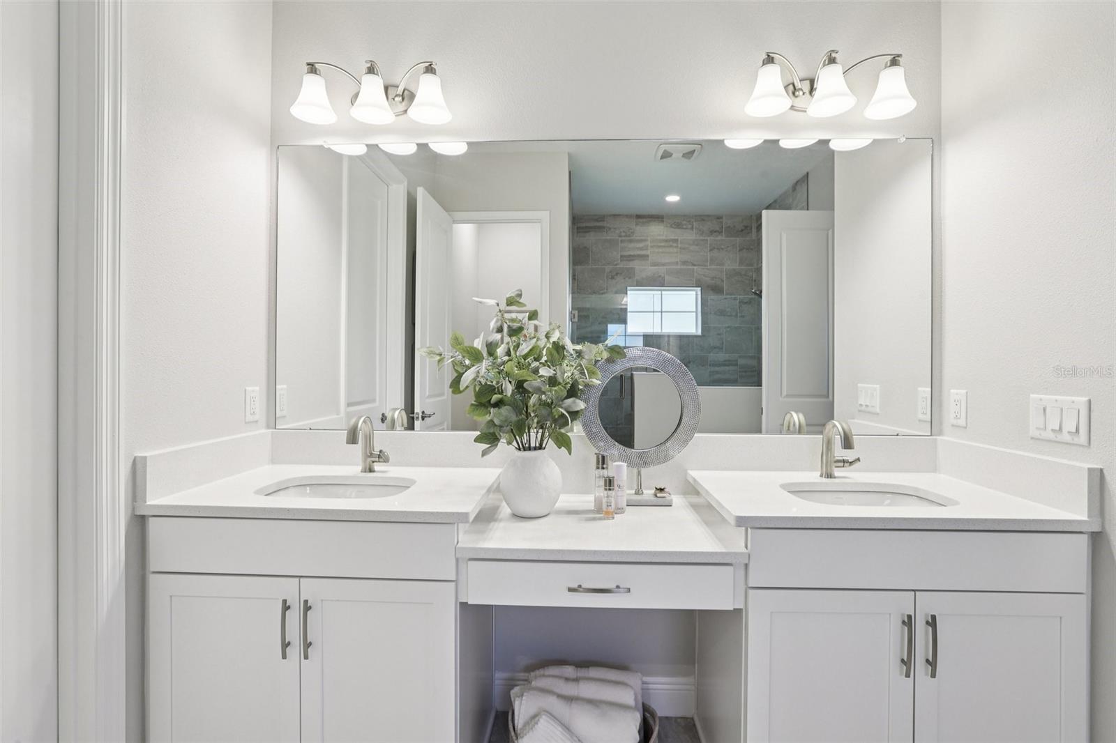 Image 62 of 93 For 11263 Rustic Timber Loop