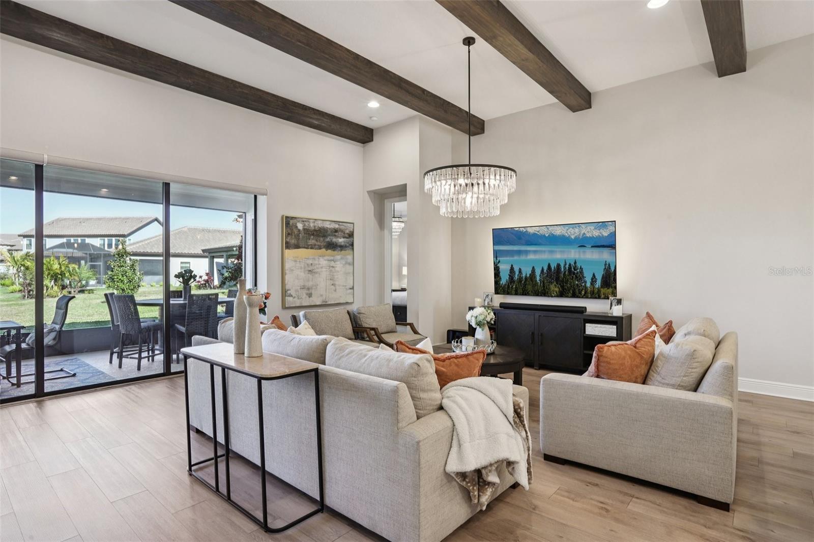 Image 8 of 93 For 11263 Rustic Timber Loop