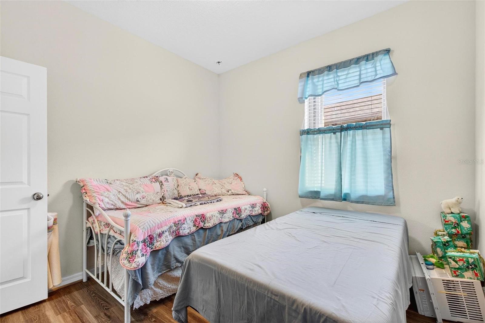 Image 19 of 30 For 1712 Passage Key Lane