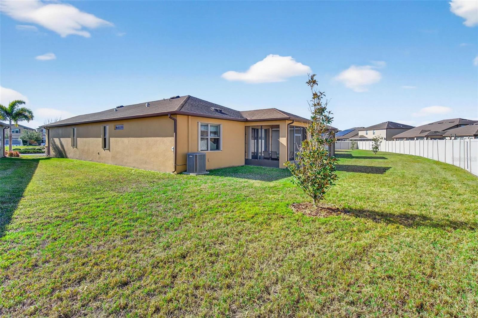 Image 25 of 30 For 1712 Passage Key Lane