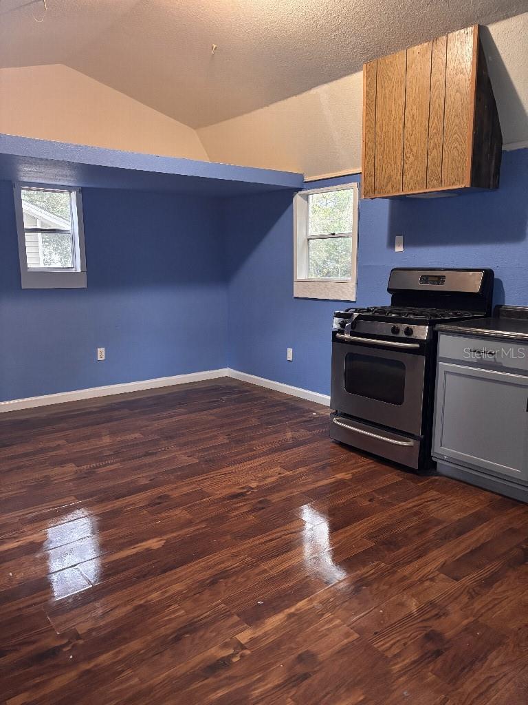 Image 14 of 19 For 16975 249th Avenue