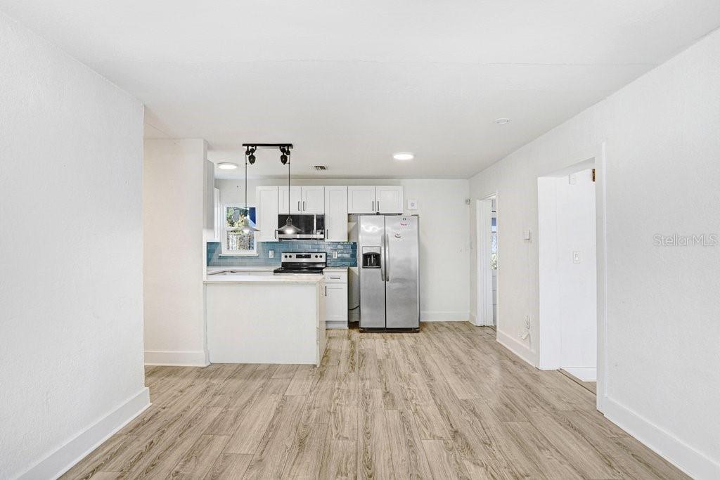 Image 3 of 22 For 1619 31st Avenue