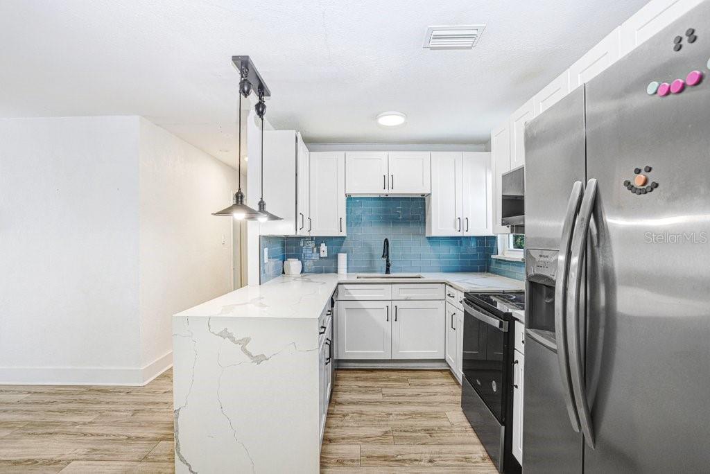 Image 5 of 22 For 1619 31st Avenue