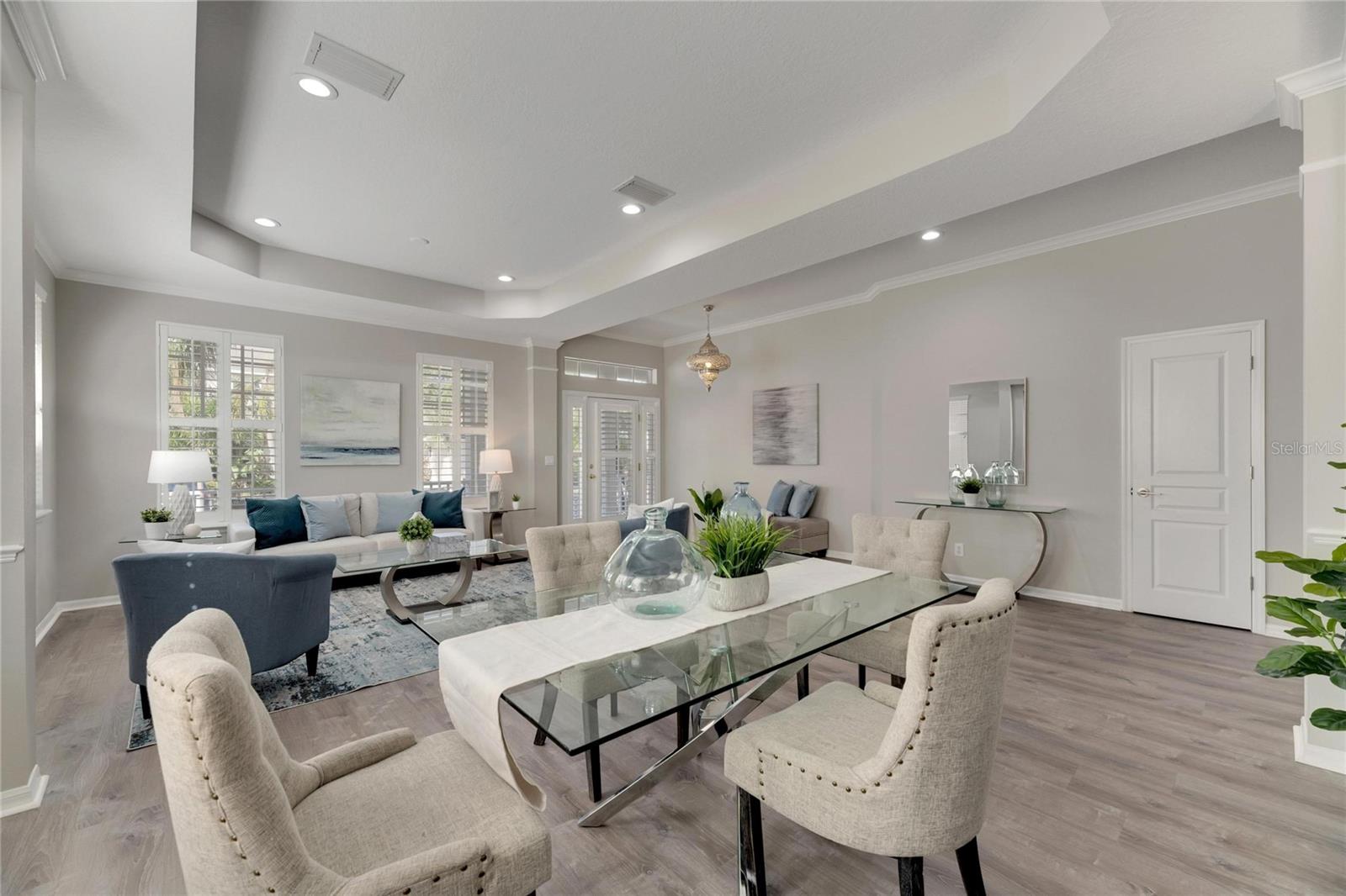 Listing photo id 8 for 528 Islebay Drive