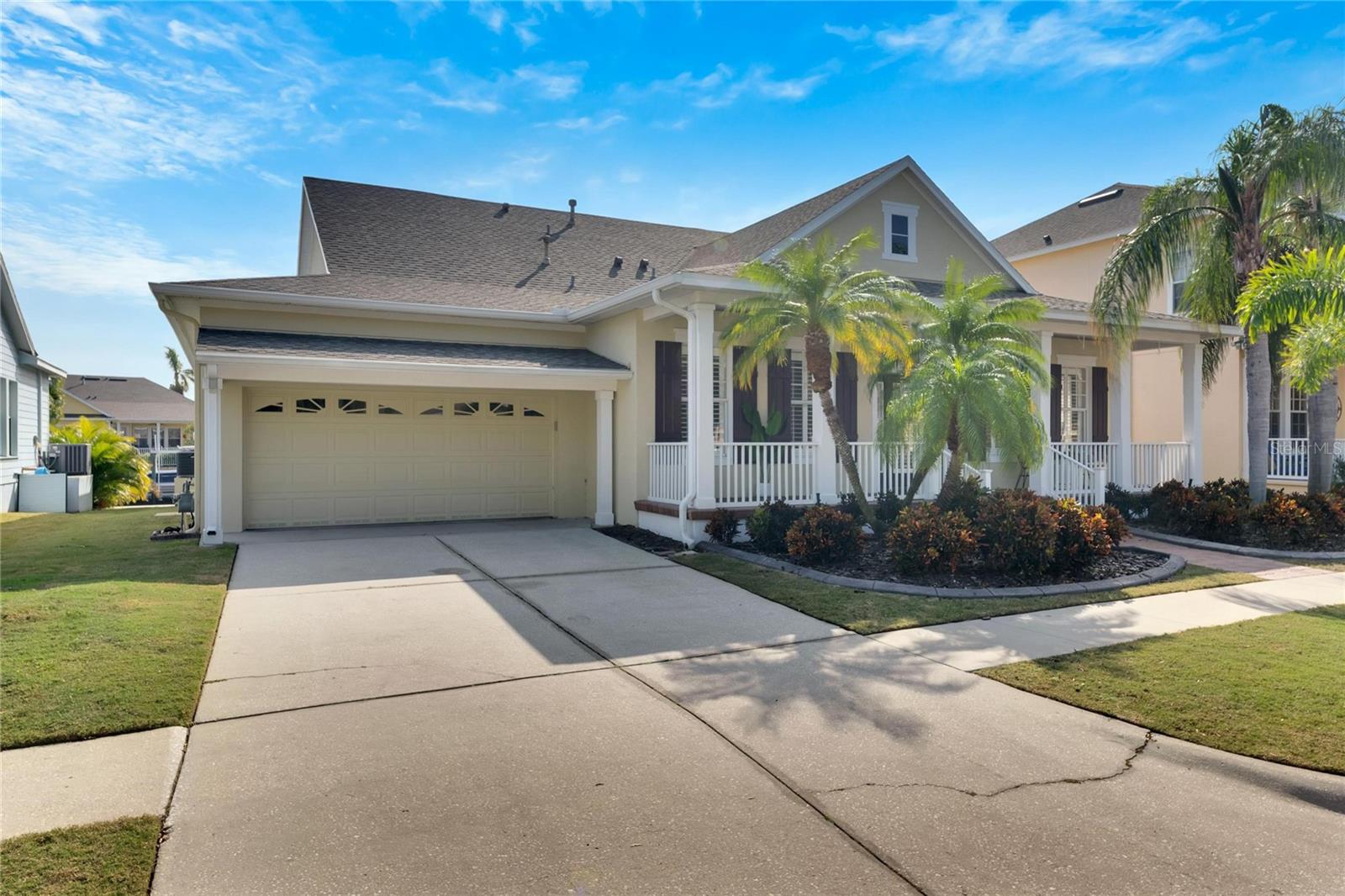 Listing photo id 2 for 528 Islebay Drive