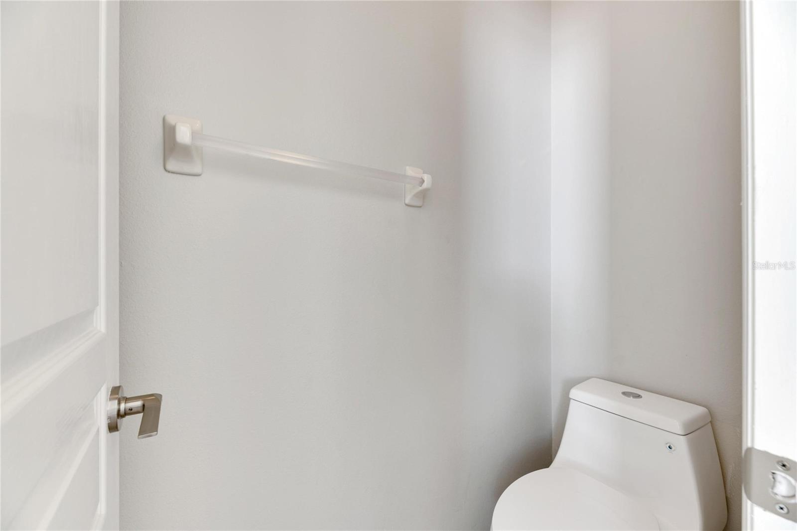 Listing photo id 55 for 528 Islebay Drive