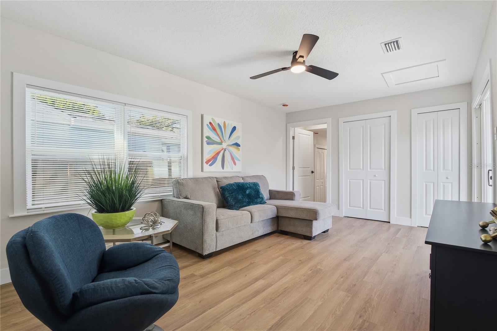 Image 24 of 40 For 918 Lambright Street