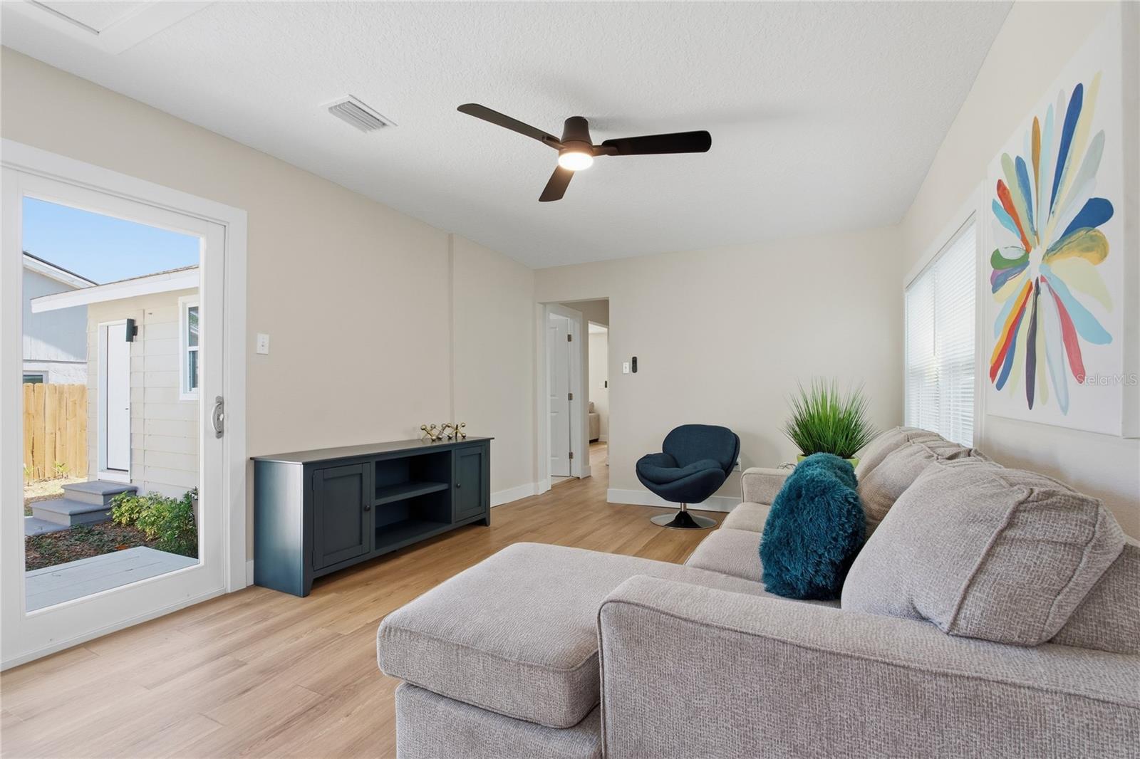 Image 27 of 40 For 918 Lambright Street