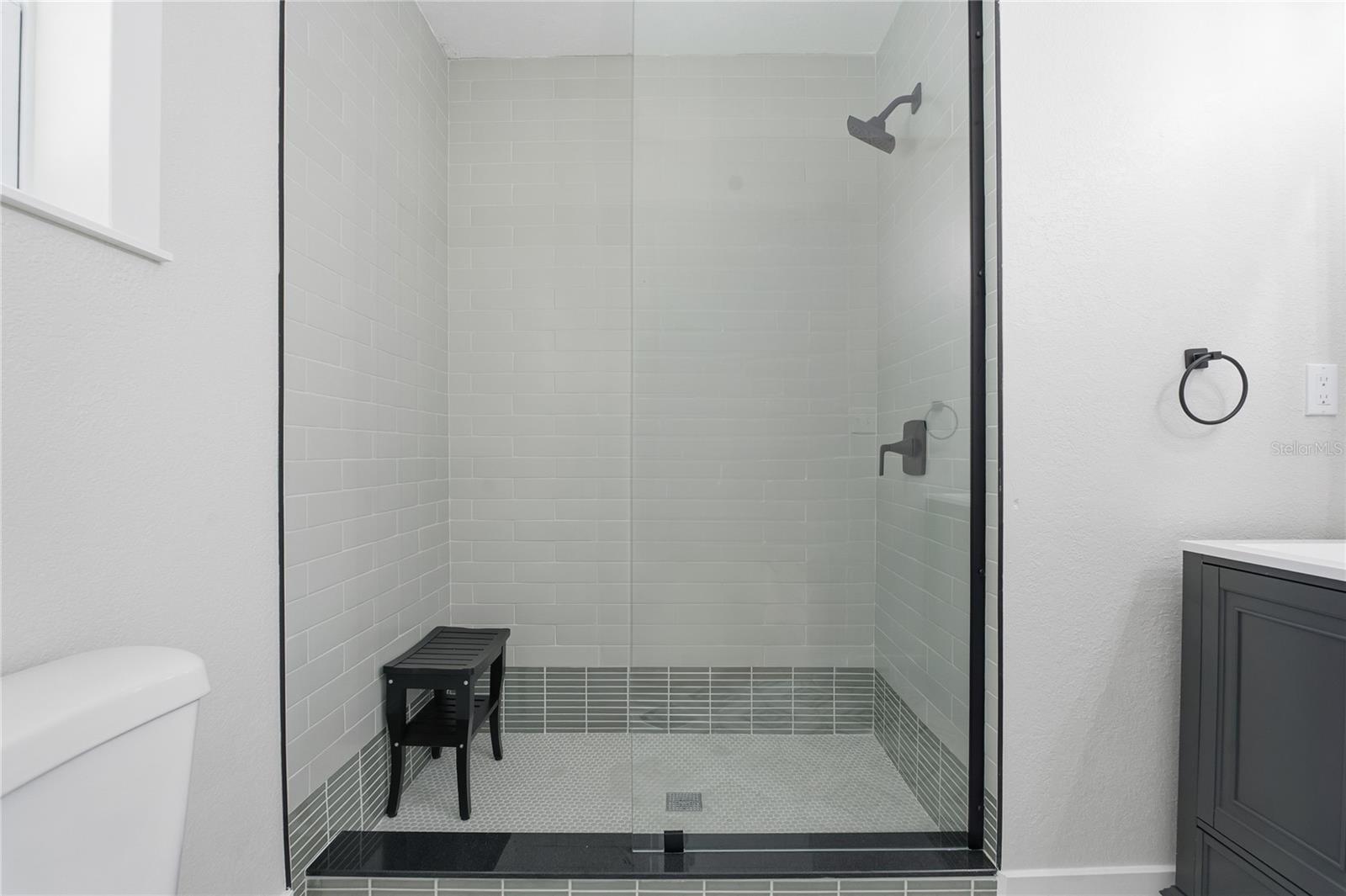 Image 28 of 40 For 918 Lambright Street