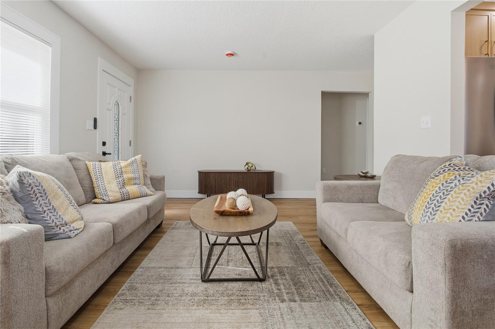 Image 5 of 40 For 918 Lambright Street