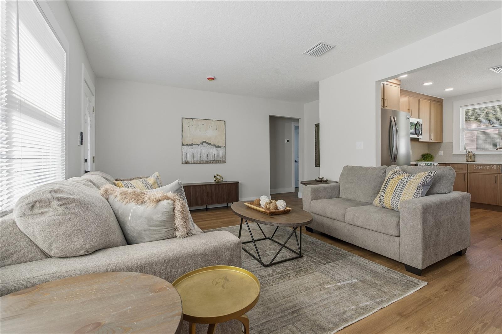 Image 9 of 40 For 918 Lambright Street