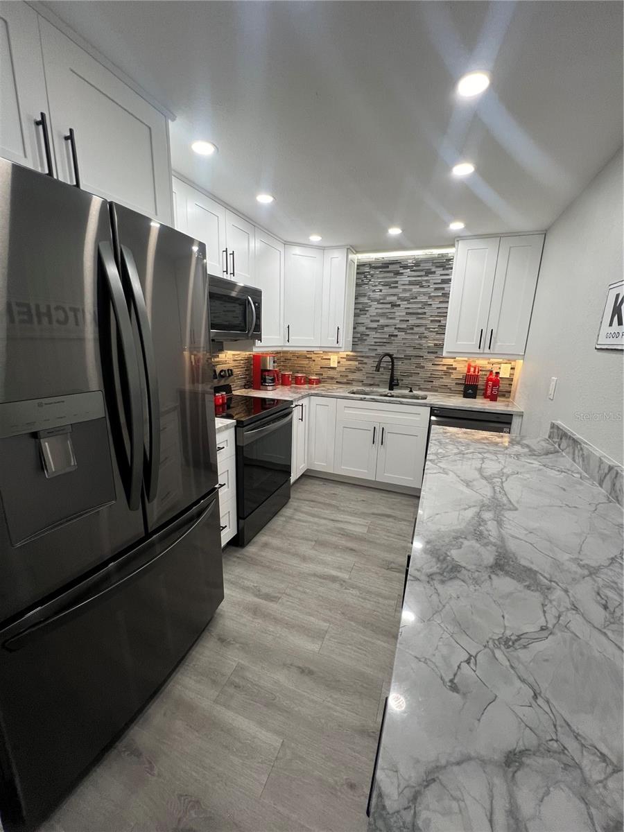 Image 2 of 10 For 10216 Regal Drive 201