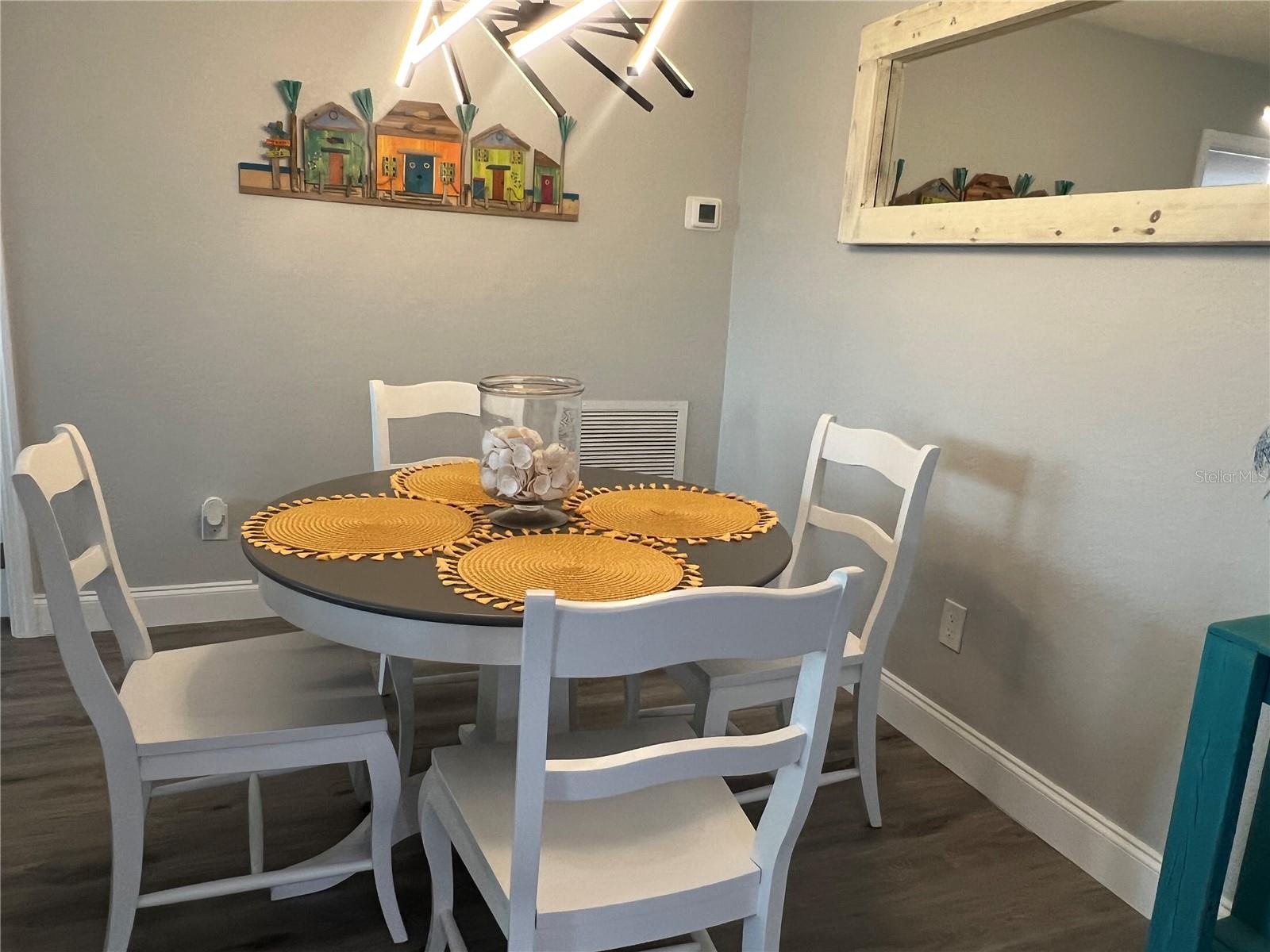 Image 4 of 10 For 10216 Regal Drive 201