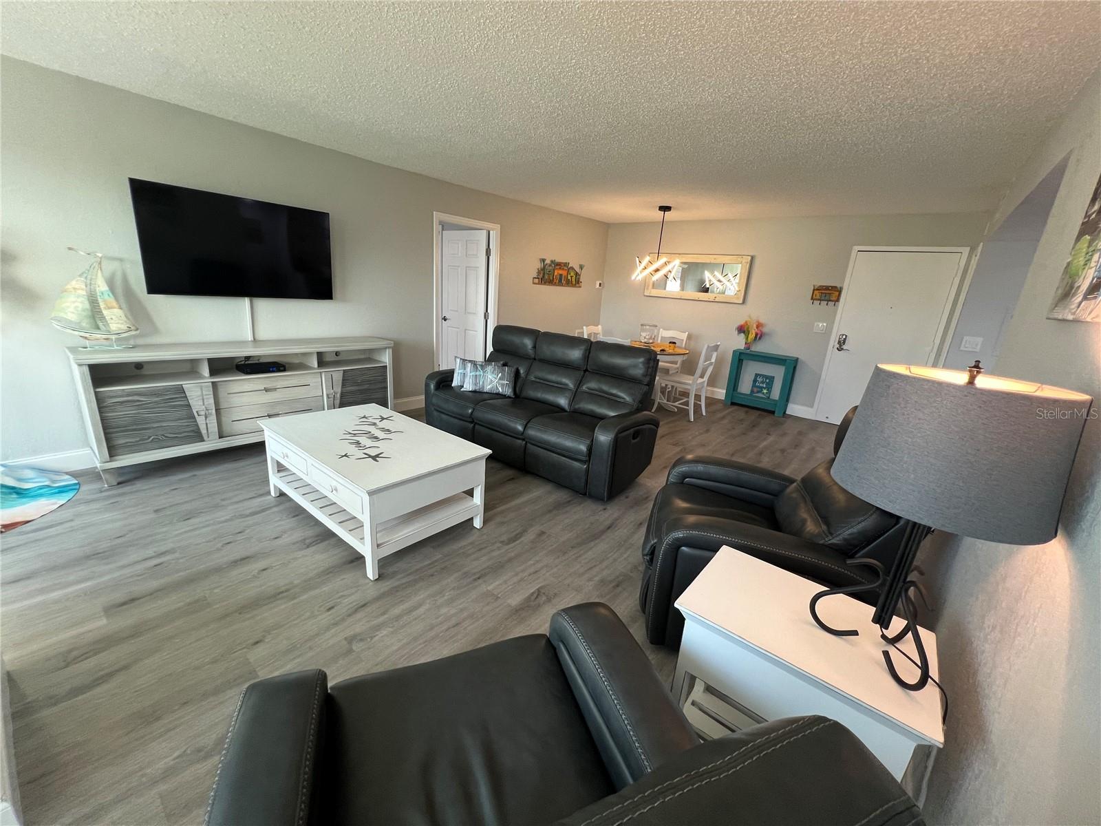 Image 9 of 10 For 10216 Regal Drive 201