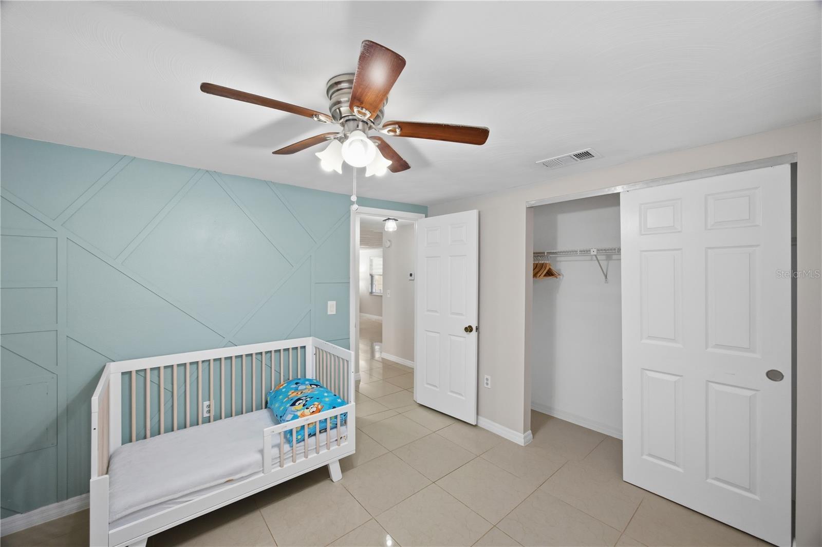 Image 18 of 36 For 6820 Larchmont Avenue