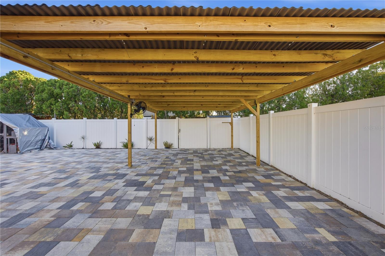 Image 24 of 36 For 6820 Larchmont Avenue