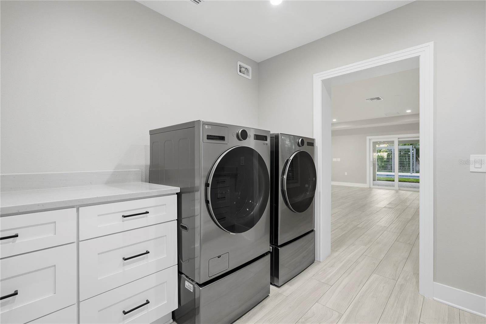 Image 19 of 45 For 845 Snell Isle Boulevard Ne