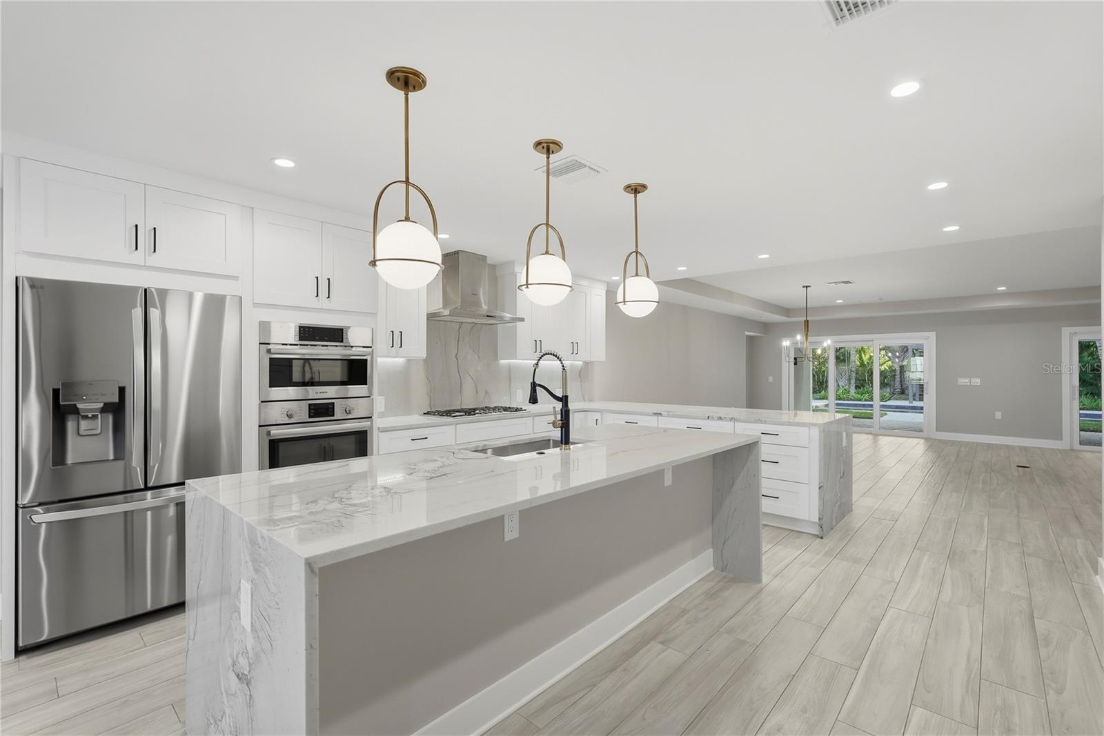 Image 9 of 45 For 845 Snell Isle Boulevard Ne