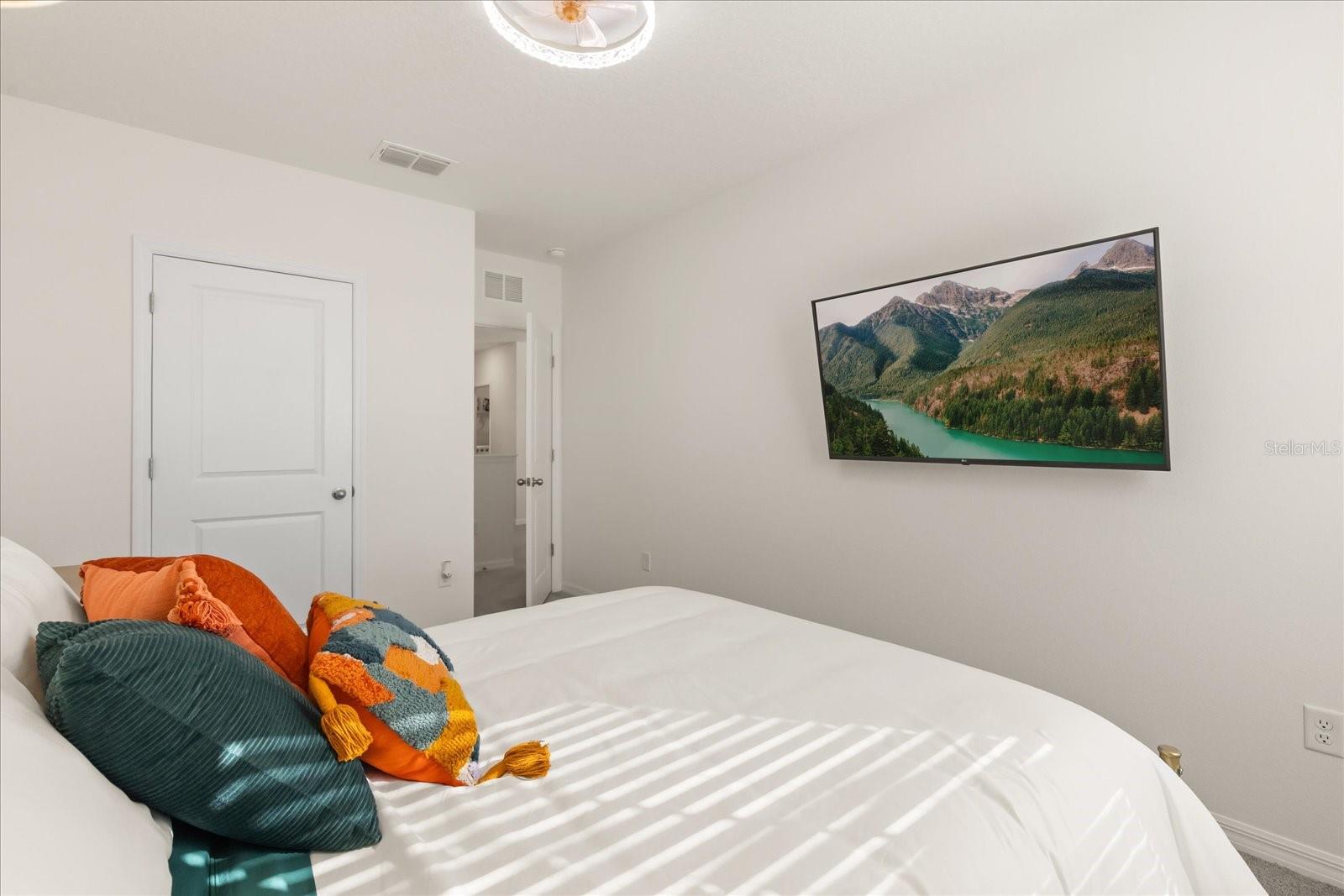 Image 18 of 40 For 5640 Wandering Willow Drive