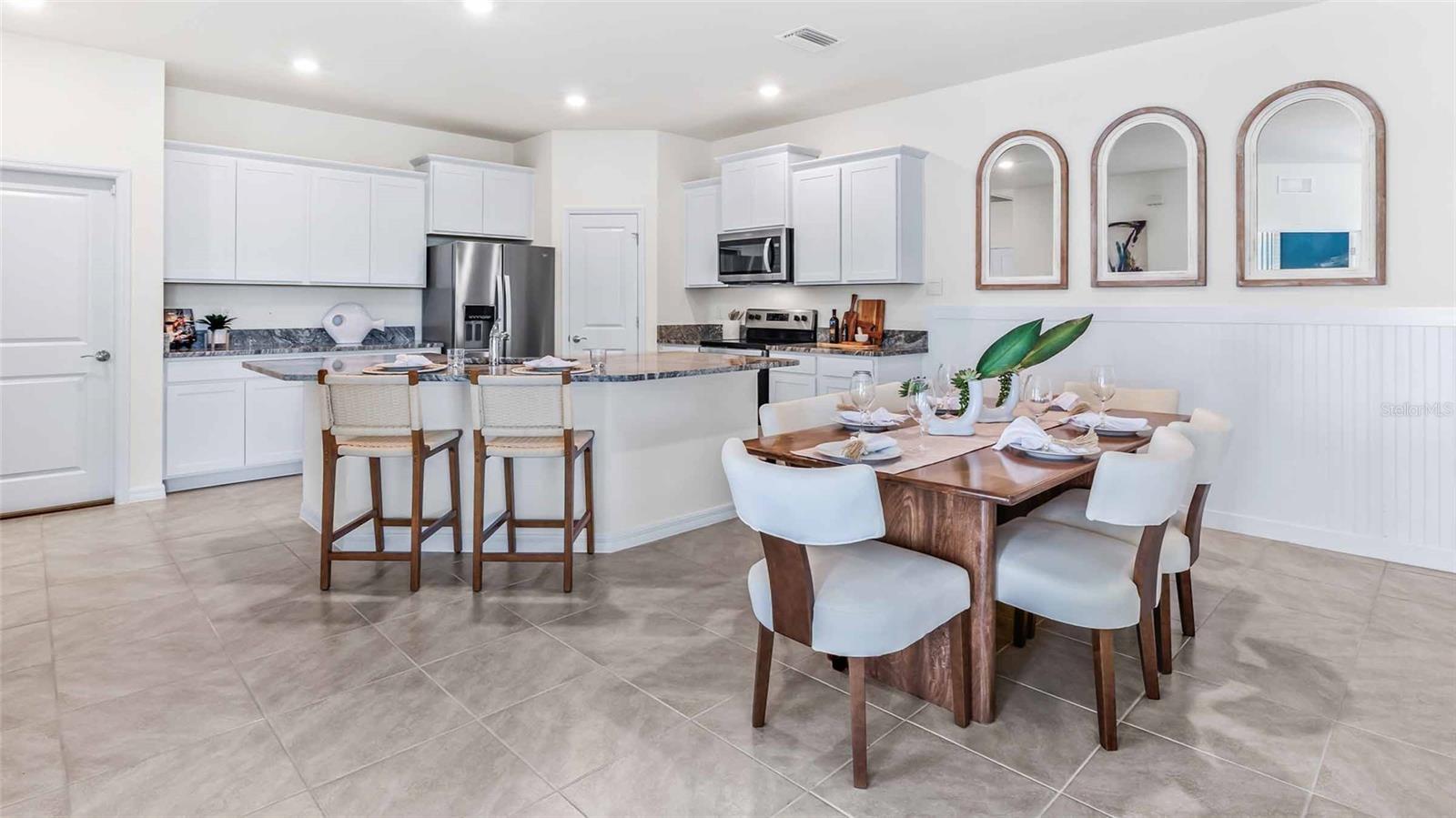 Listing photo id 2 for 4008 Westwood Fields Loop